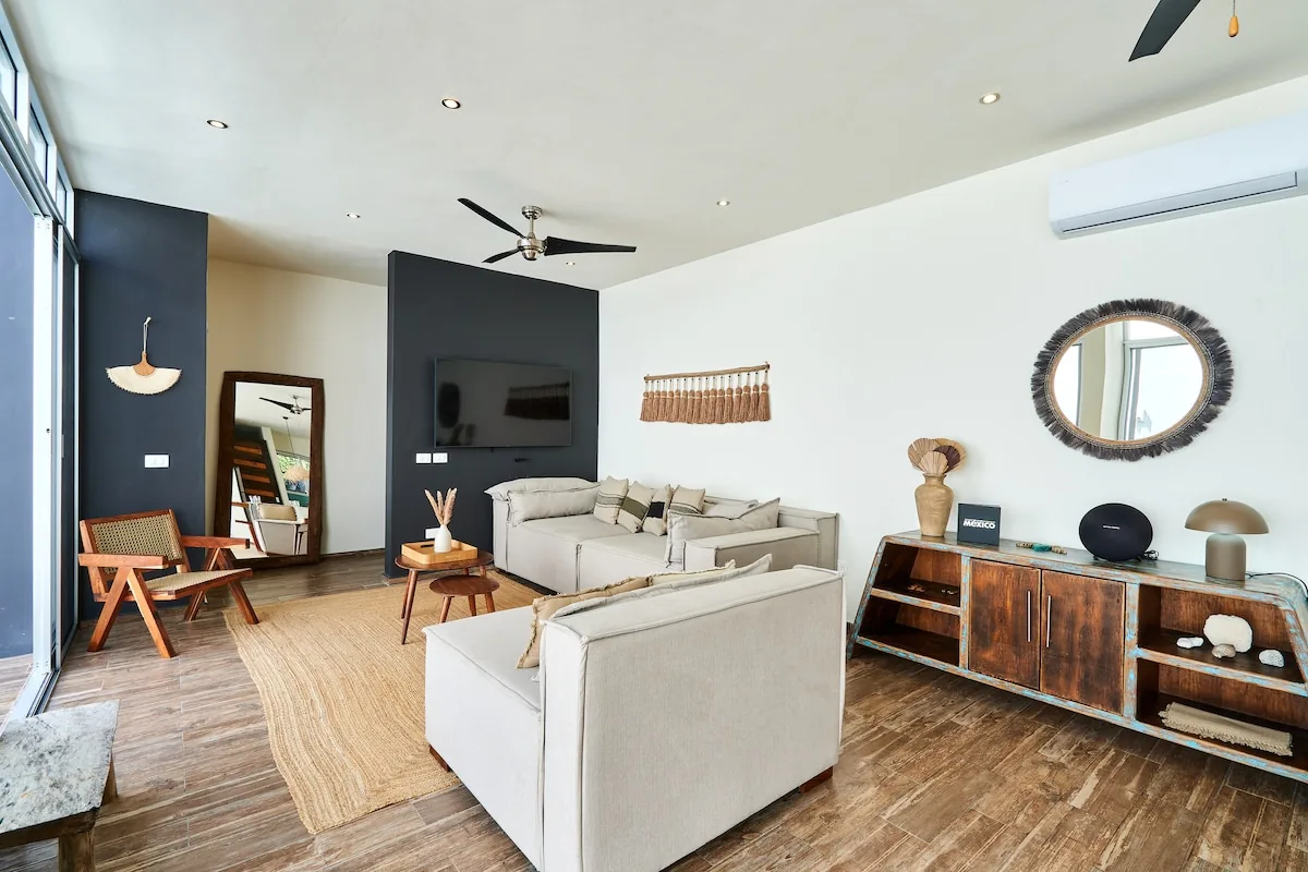 Casa Flamingo villa de 3 recámaras con camas king-size y baños privados en La Veleta